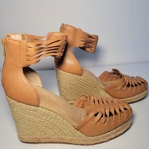 Tommy Bahama Tan Wedge Sandals with Jute Heel